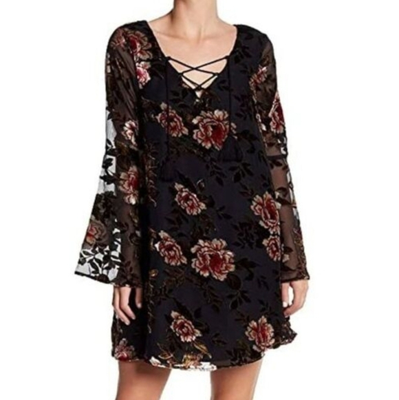 NWT Cupcakes And Cashmere Valda Velvet Burnout Dress Mini Small Floral - Picture 2 of 10